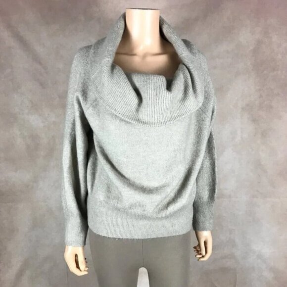H&M Slouchy Wool Blend Sweater NEW Size Medium - Picture 1 of 11